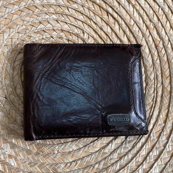 Fossil Men Pocket Leather Wallet - Picture 5 of 10